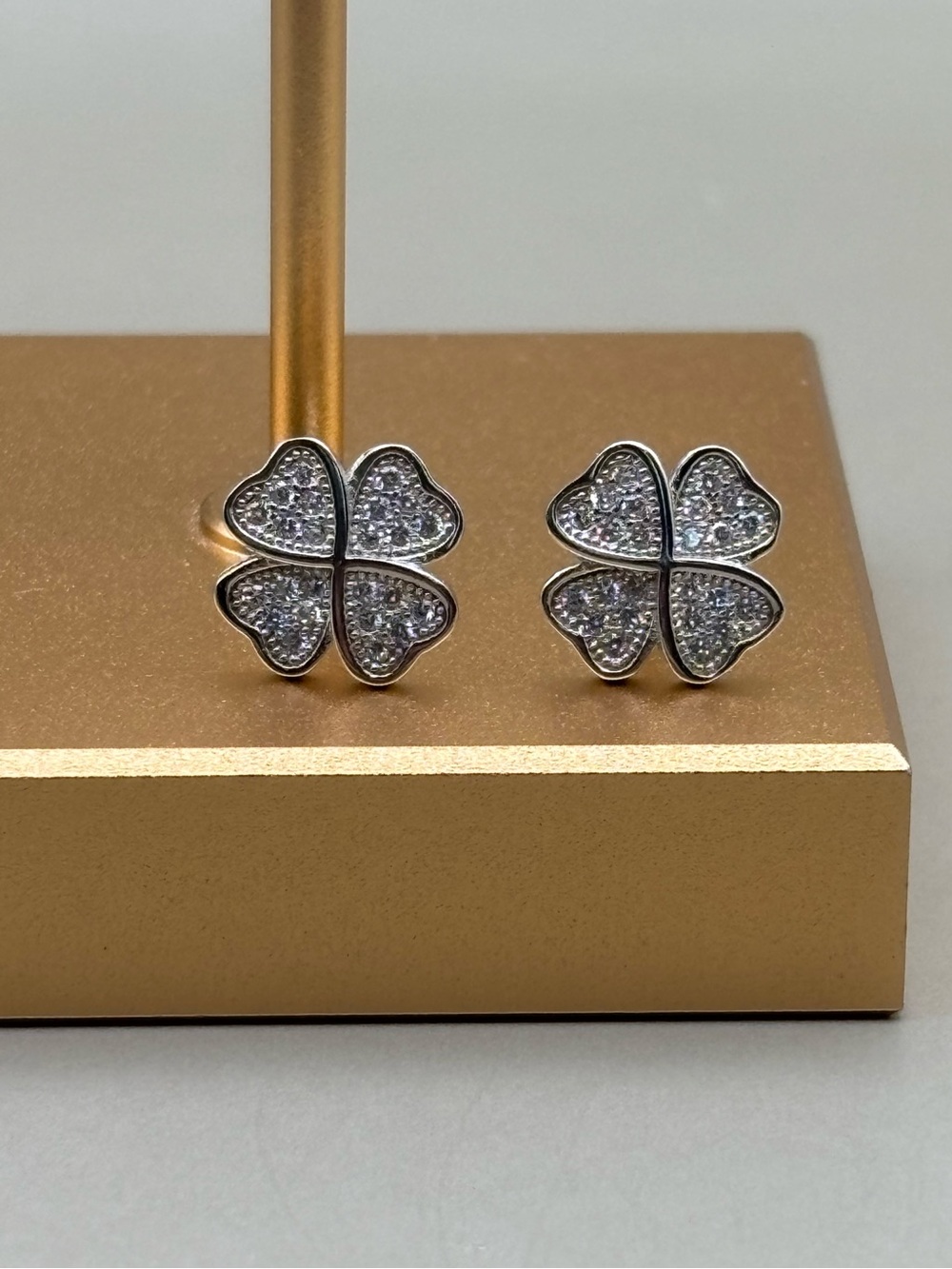 Silver Pave Four-Leaf Clover Stud Earrings - Unbranded